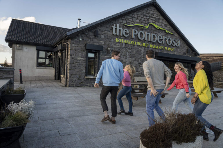 Visitors to the Ponderosa are greeted with expansive views of the Sperrin Mountains. Inside, they will experience a warm, cozy restaurant and pub with live musicians, fine food and flowing Guinness.
